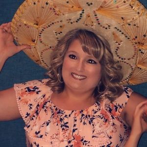 Meet your Posher, Carrie